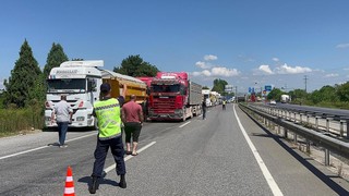 Otoyolda asit paniği: Yol trafiğe kapatıldı