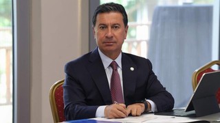 Muğla Büyükşehir Belediye Başkanı Aras'tan ''yabancı hakem'' tepkisi