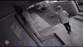 Adım adım taciz kamerada: Genç kadına kabusu yaşattı, ev hapsine mahkum edildi