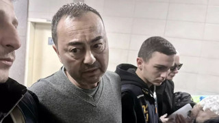 Serdar Ortaç sahnede önce korkuttu, sonra güldürdü... Bir anda donup kaldı