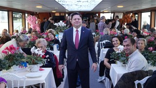Kadıköy Huzur Vapuru, ilk seferini yaptı