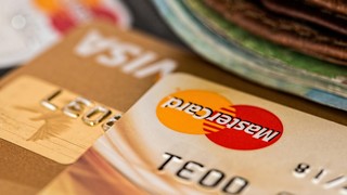 Kredi kartında nakit avans limiti ve taksit sayısına ayar geliyor