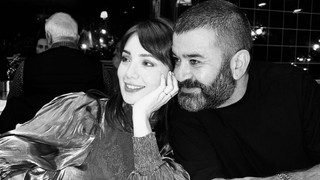 22 yaş küçük sevgili eleştirilerine çok sert tepki