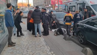 İstanbul'da güpegündüz sokak ortasında kanlı infaz