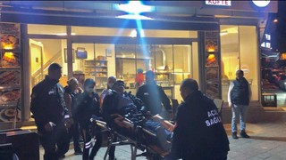 Sokak ortasında gaspçı dehşeti: Direndiği için bıçakladılar