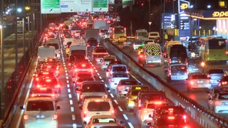 İstanbul'da akşam trafiği saç baş yoldurttu