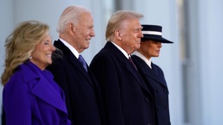 Donald Trump Beyaz Saray'a geri döndü