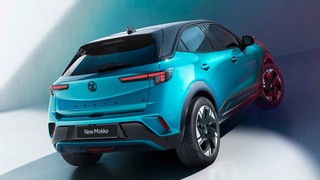 Opel'in yenilenen şehirli SUV'u iddialı fiyatıyla Türkiye'ye geri döndü