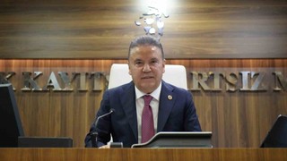 Muhittin Böcek, yeğenini Genel Sekreter Yardımcısı olarak atadı