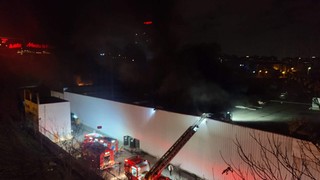 İstanbul'daki zincir markette büyük yangın