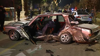 Kazazede yakınları önce ambulansa sonra itfaiyeye saldırdılar