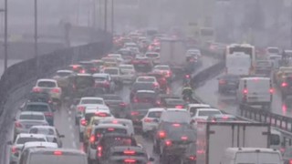 İstanbul'da beyaz kabus: Trafik durma noktasına geldi