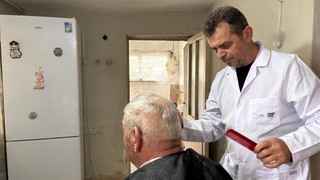 Balıkesir Büyükşehir Belediyesi'nden ''Evde Ücretsiz Berber Hizmeti''