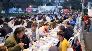 Bodrum Belediyesi'nin iftar programları Türkbükü’nde başladı