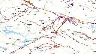 Tunceli'de korkutan deprem