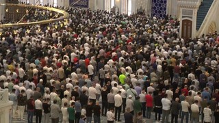 Diyanet, bayram namazı saatlerini duyurdu