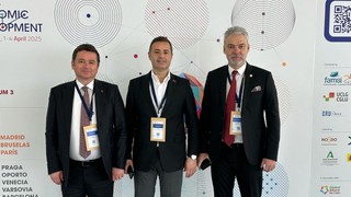 Balıkesir Büyükşehir Belediye Başkanı Akın, İspanya'da Türkiye'yi temsil etti