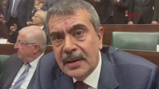 Milli Eğitim Bakanı Tekin'den akılalmaz iddia: ''Ellerinde baltalarla gösterilere katıldılar!''