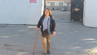 ''Bankacıyız'' deyip MS hastası Sevgi öğretmeni de dolandırdılar