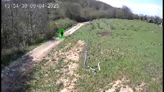Aylardır aranırken, elini kolunu sallaya sallaya Sinem'i katletmişti... Katil kamerada!
