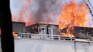 Esenyurt'ta 4 katlı binada yangın paniği