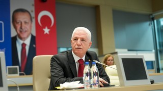 İstanbul depreminde yüksekten atlayan onlarca kişi yaralandı
