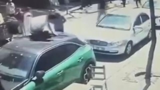 Deprem sırasında camdan atlayan genç yaşadıklarını anlattı: ''Havada uyandım''