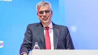 Bakan canlı yayında açıkladı: 37 bin kadro açıldı, personel alımı başlıyor!