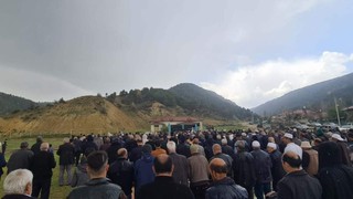 Köylünün yağmur duası sırasında ilginç anlar