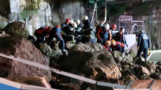 Samsun'da heyelan: Anne kurtarıldı, baba ve 2 çocuğu hayatını kaybetti!