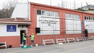 İBB, okul spor salonlarını yeniliyor