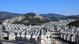 ''Peri Masalı'' diye tanıttılar, Türkiye'nin ''hayalet şehri'' oldu
