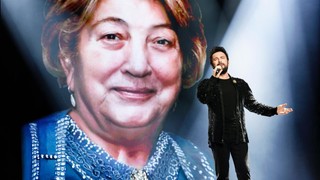 Annesinin vefatının ardından konserlerine devam eden Tarkan eleştirilere yanıt verdi