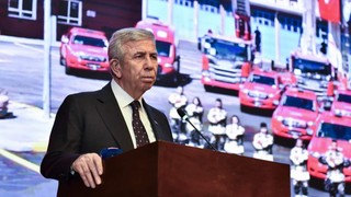 Mansur Yavaş 300 yeni itfaiye personeli ile biraraya geldi