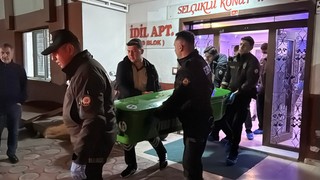 Biri kız biri erkek 2 kardeş boğazları kesilmiş olarak bulundu!