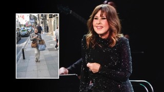 Doğal haliyle sobelendi! Ünlü şarkıcı Nilüfer'i gören tanıyamadı