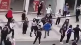 Ankara'da lise öğrencileri küfür kafir, yumruk yumruğa birbirlerine girdi!