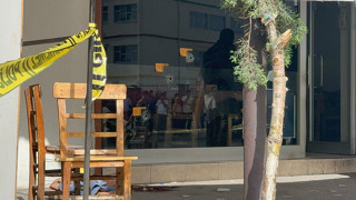 Motosikletli katillerden sokak ortasında korkunç cinayet: 14 el ateş ettiler