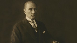 Büyük önder Mustafa Kemal Atatürk'ün 46 yaşına ait video görüntüleri ortaya çıktı