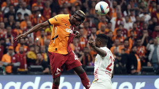 Transferi yılan hikayesine dönen Osimhen'in yeni takımını duyurdular