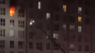 İstanbul'da 11 katlı binada yangın! Panikleyen kadın 8'inci kattan kendini boşluğa bıraktı