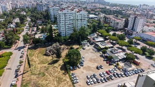 Lüks konutların yuttuğu Türkiye'nin tarihi noktası havadan görüntülendi