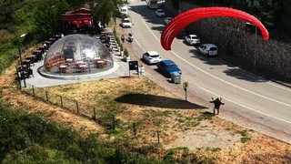 Türkiye'nin 17 yaşındaki yeni Hazerfan Çelebisi... Çayını içti, evine uçarak gitti!