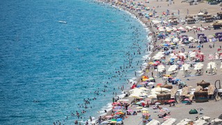 Türkiye'nin turizm başkentine gökten turist yağdı: Şimdiden 3 milyon barajı aşıldı
