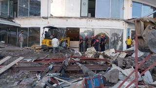 Antalya'da 5 yıldızlı otelde teras çöktü