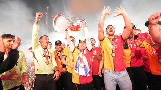 Galatasaray 25’inci şampiyonluk kupasına kavuştu