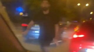 İstanbul trafiğinde maganda dehşeti: Yolunu kesip saldırdı!