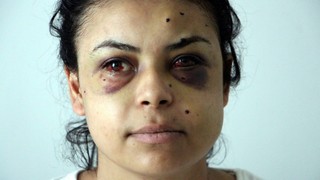 22 yaşındaki genç kızın tek suçu evinin penceresinden dışarı bakmaktı...