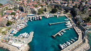 Muratpaşa'da 174 turistik tesisin ruhsatı askıya alındı