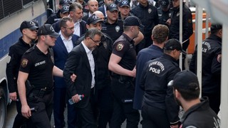 İBB operasyonunda gözaltına alınan CHP'li belediye başkanları tutuklandı